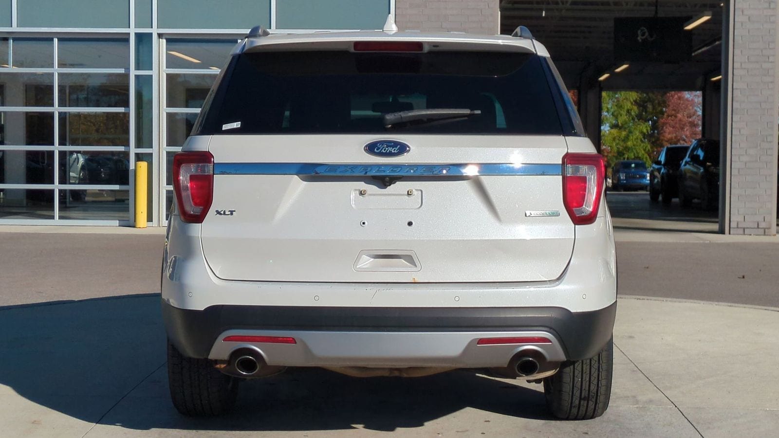 Thumbnail: 2016 Ford Explorer - 5