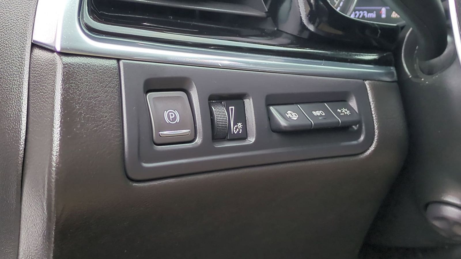 Thumbnail: 2021 Cadillac XT6 - 18