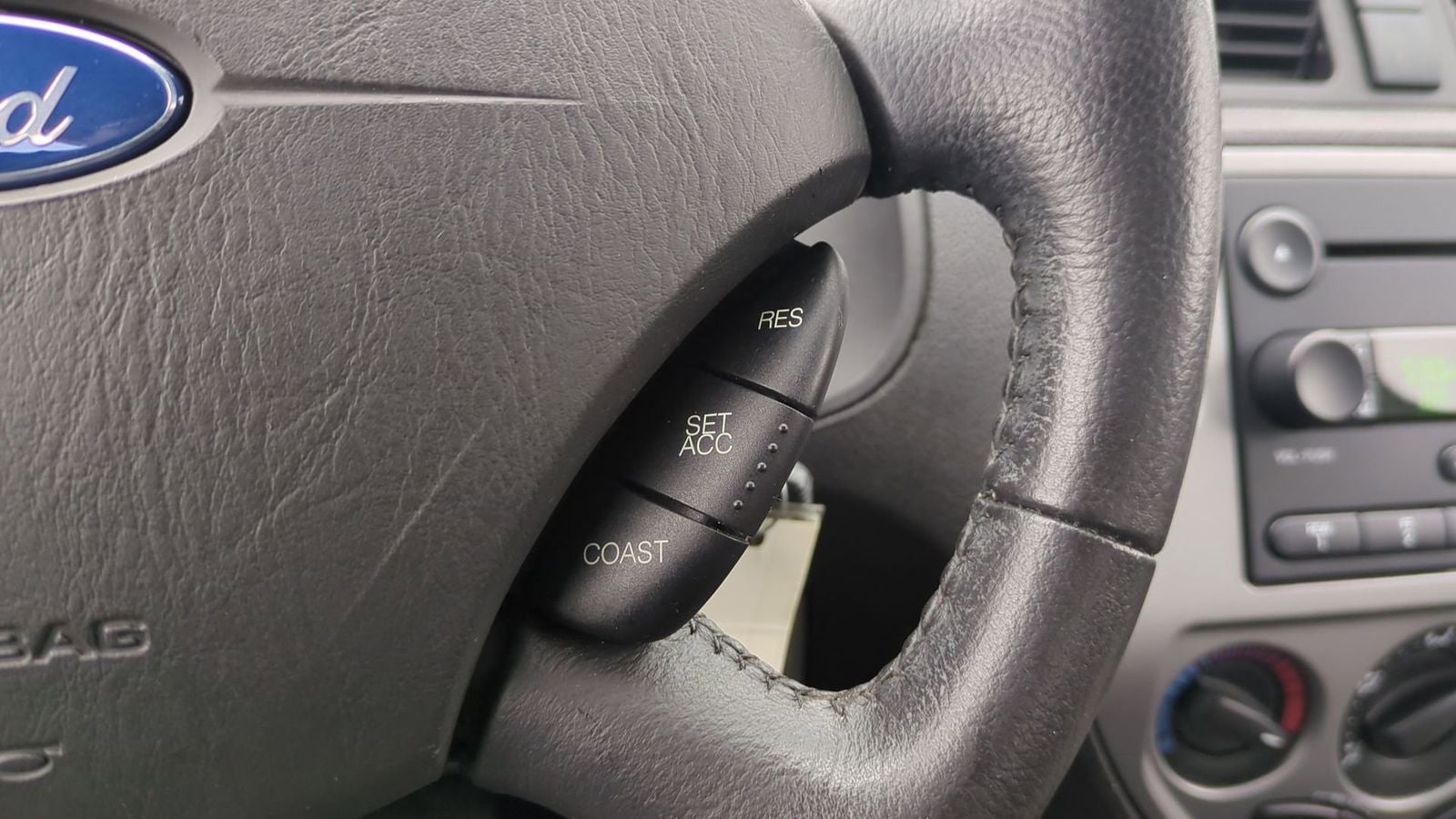 Thumbnail: 2007 Ford Focus - 23