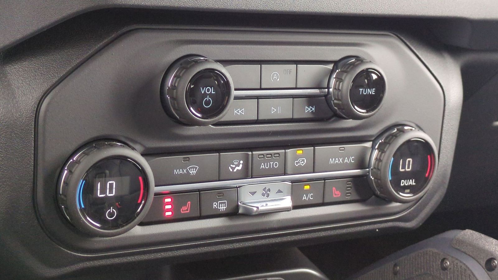 Thumbnail: 2025 Ford Bronco - 30