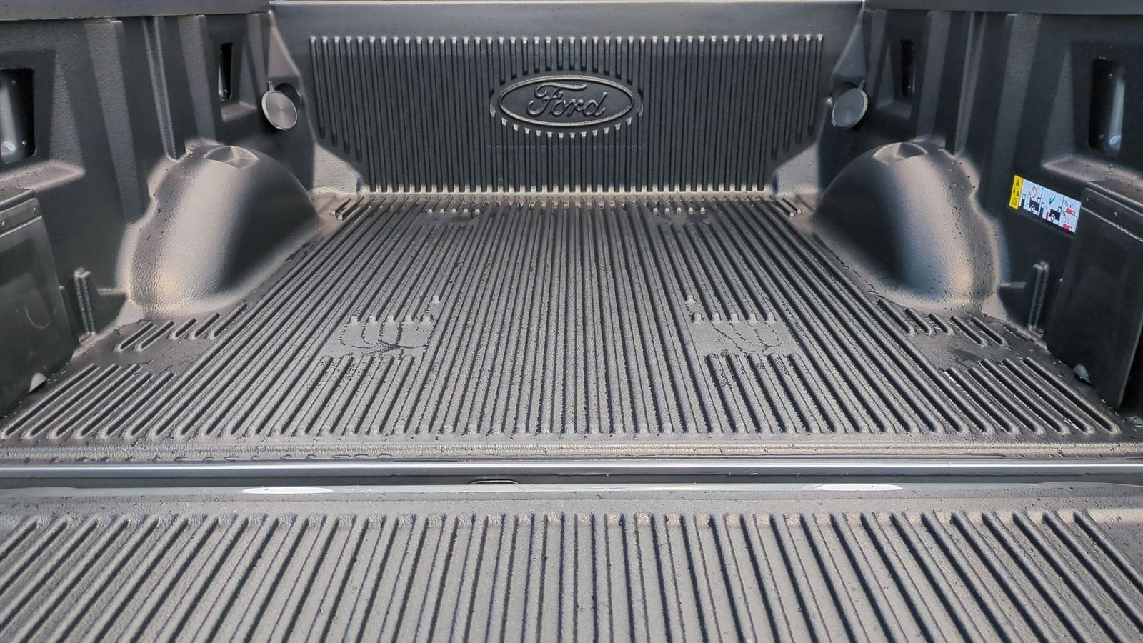 2025 Ford F-150 Lariat 36