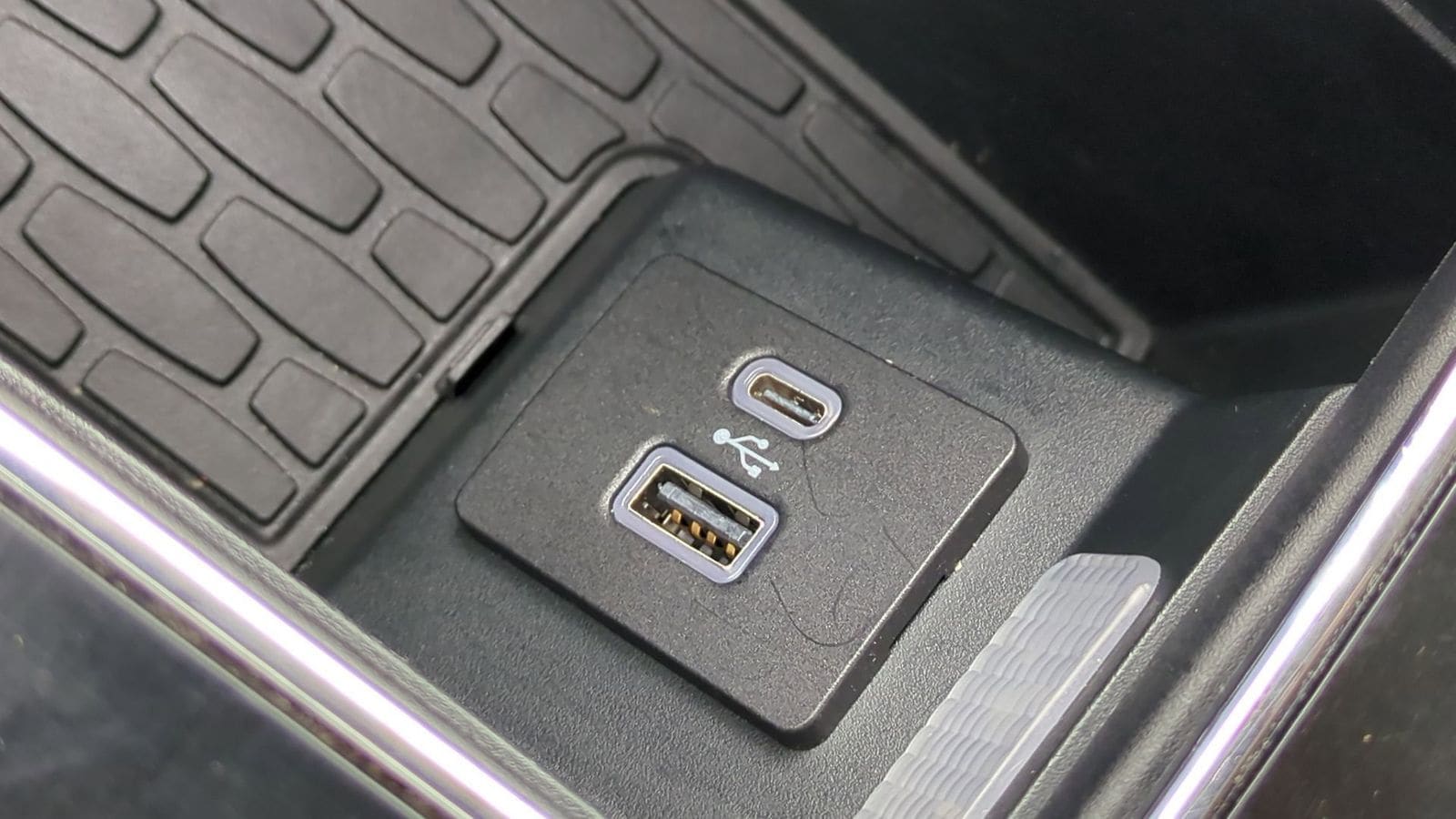 Thumbnail: 2020 Lincoln Aviator - 36