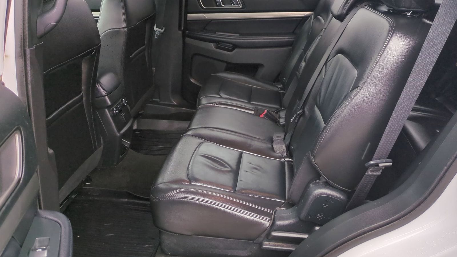 Thumbnail: 2018 Ford Explorer - 18