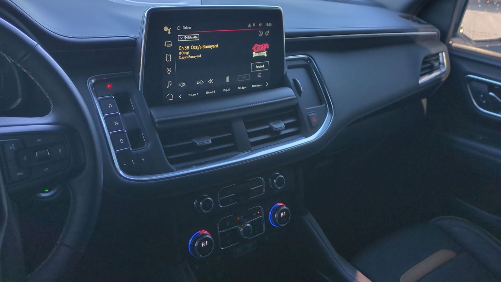 Thumbnail: 2023 GMC Yukon XL - 20