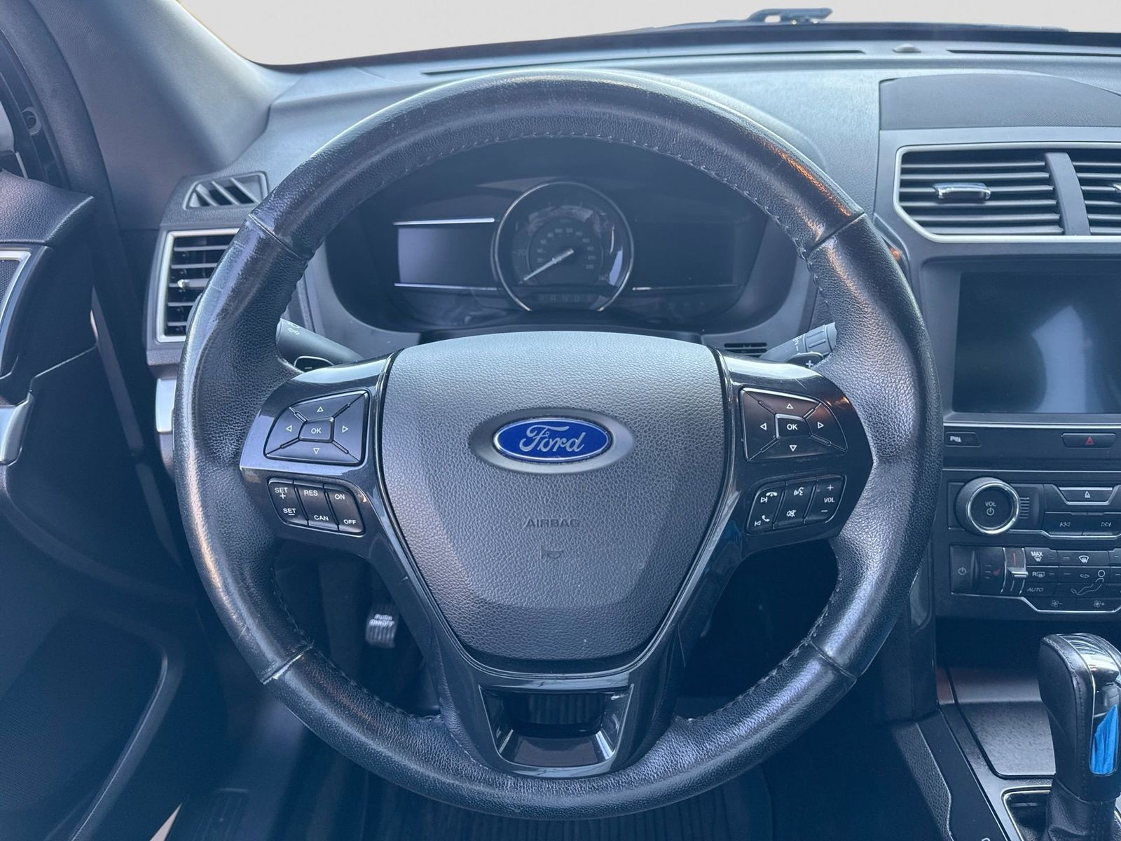 Thumbnail: 2017 Ford Explorer - 27