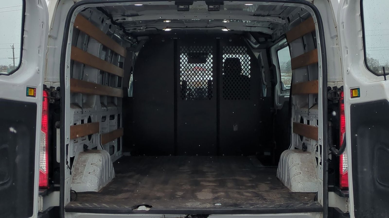 Thumbnail: 2018 Ford Transit Series - 34