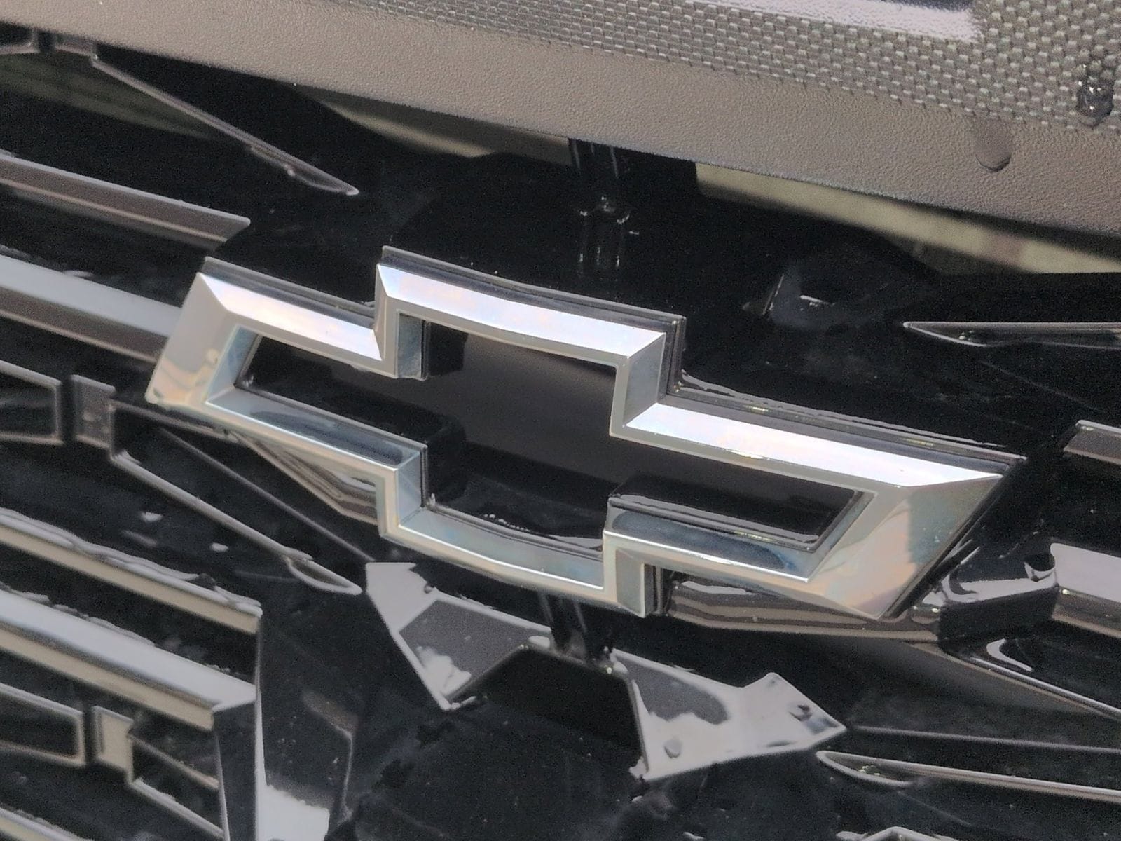Thumbnail: 2022 Chevrolet Colorado - 14