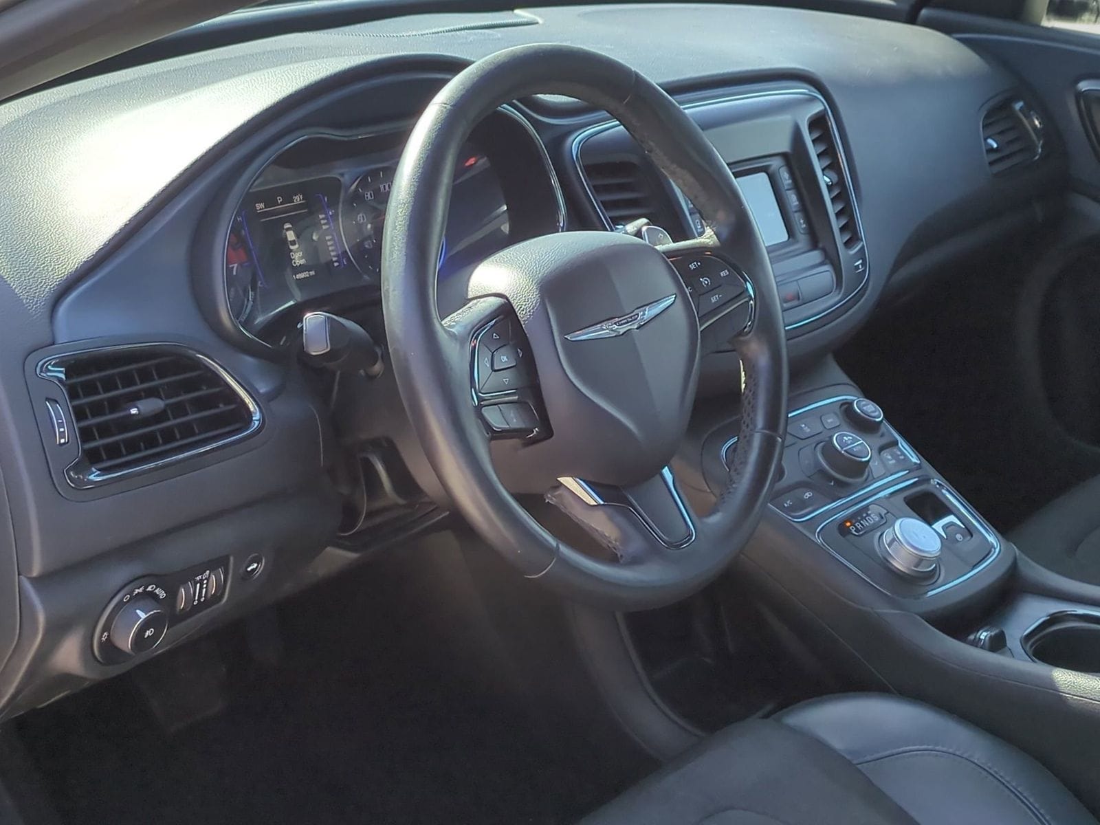 Thumbnail: 2015 Chrysler 200 - 2