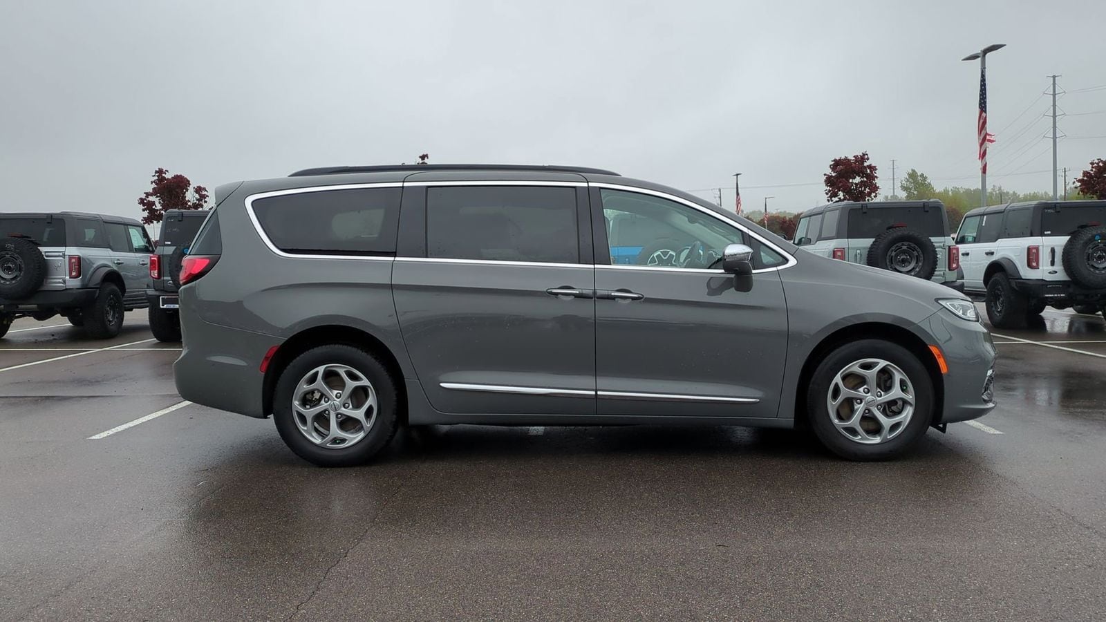 2022 Chrysler Pacifica Limited 8