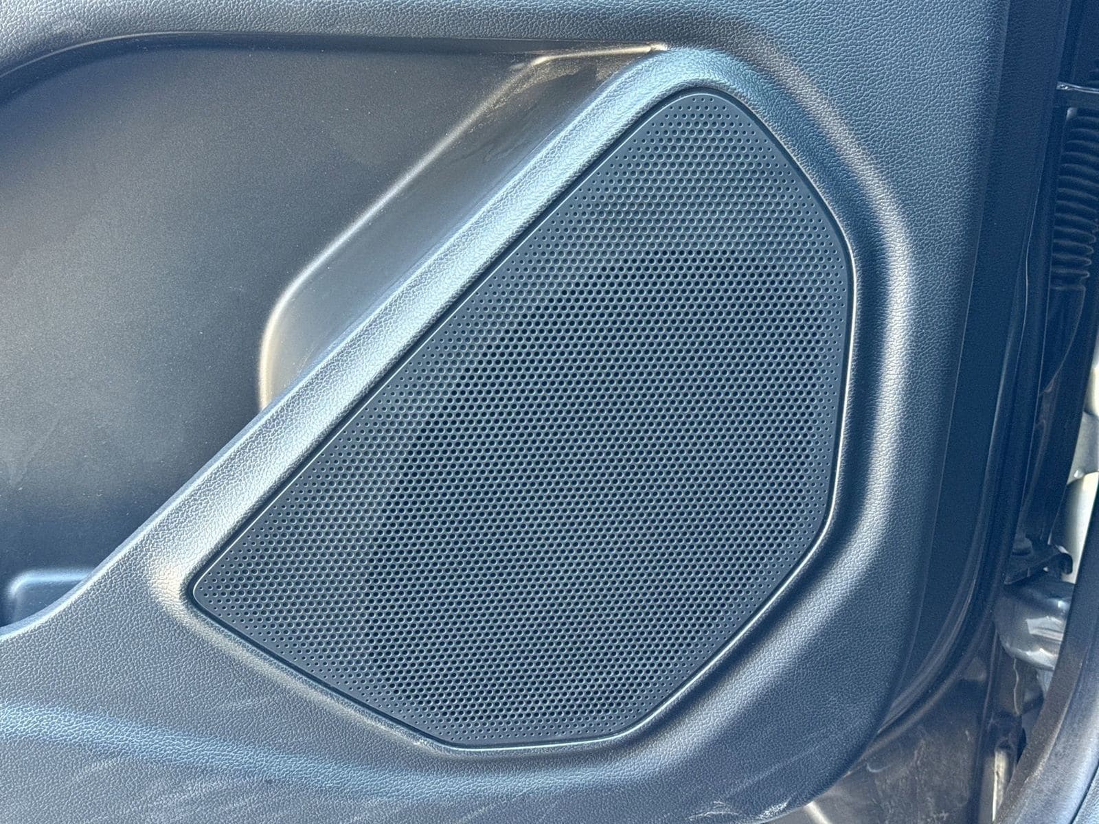 Thumbnail: 2023 Ford Explorer - 30