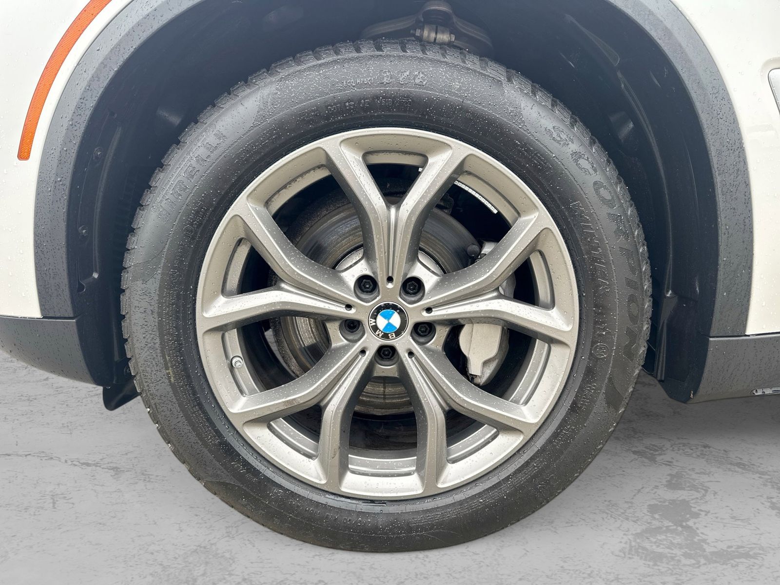 Thumbnail: 2021 BMW X5 - 14