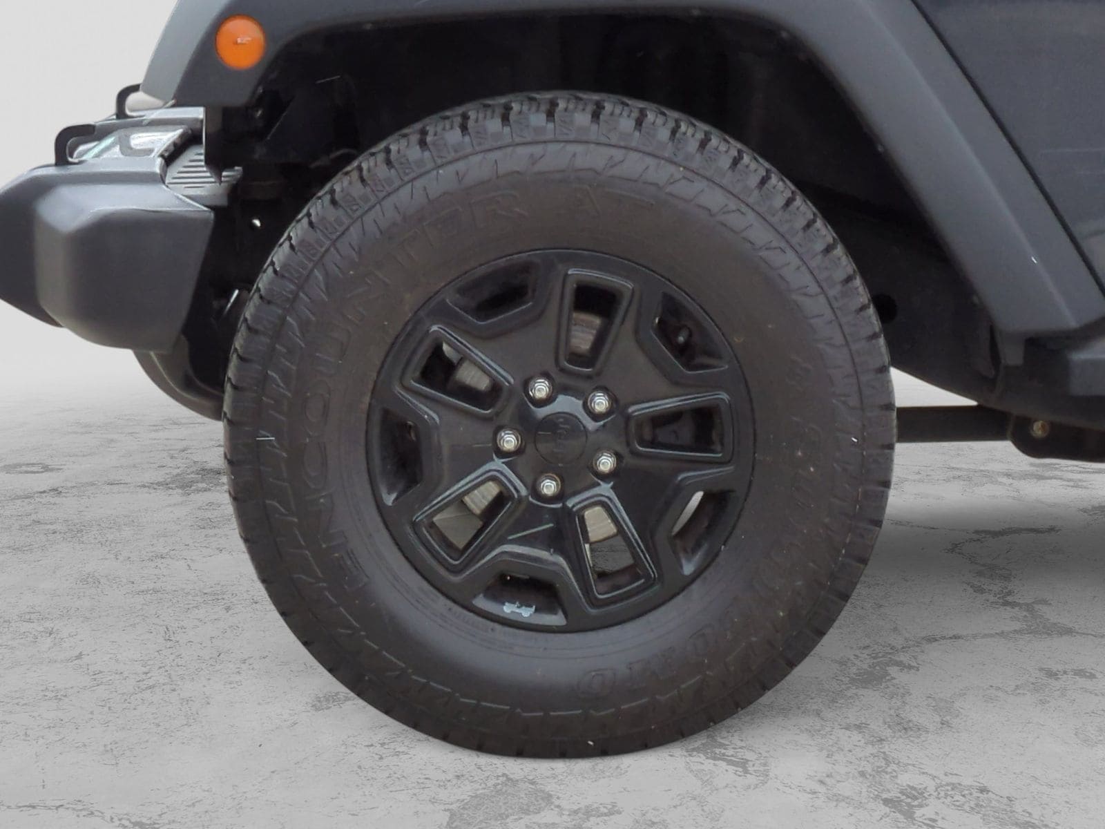 Thumbnail: 2017 Jeep Wrangler - 17