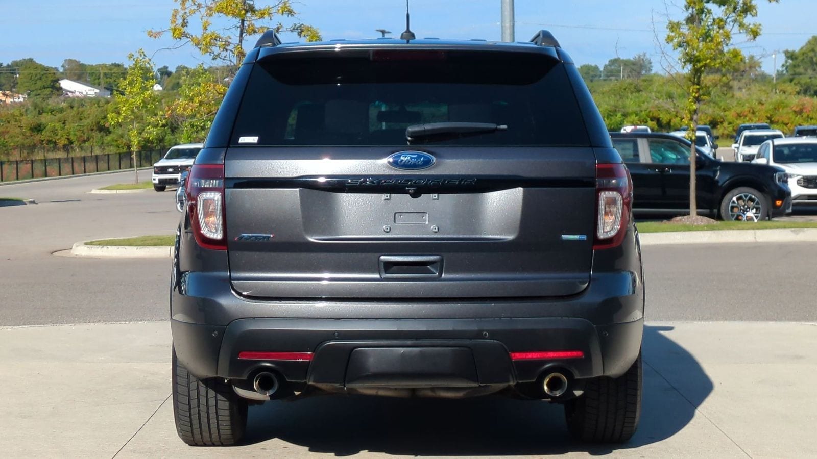 Thumbnail: 2015 Ford Explorer - 4