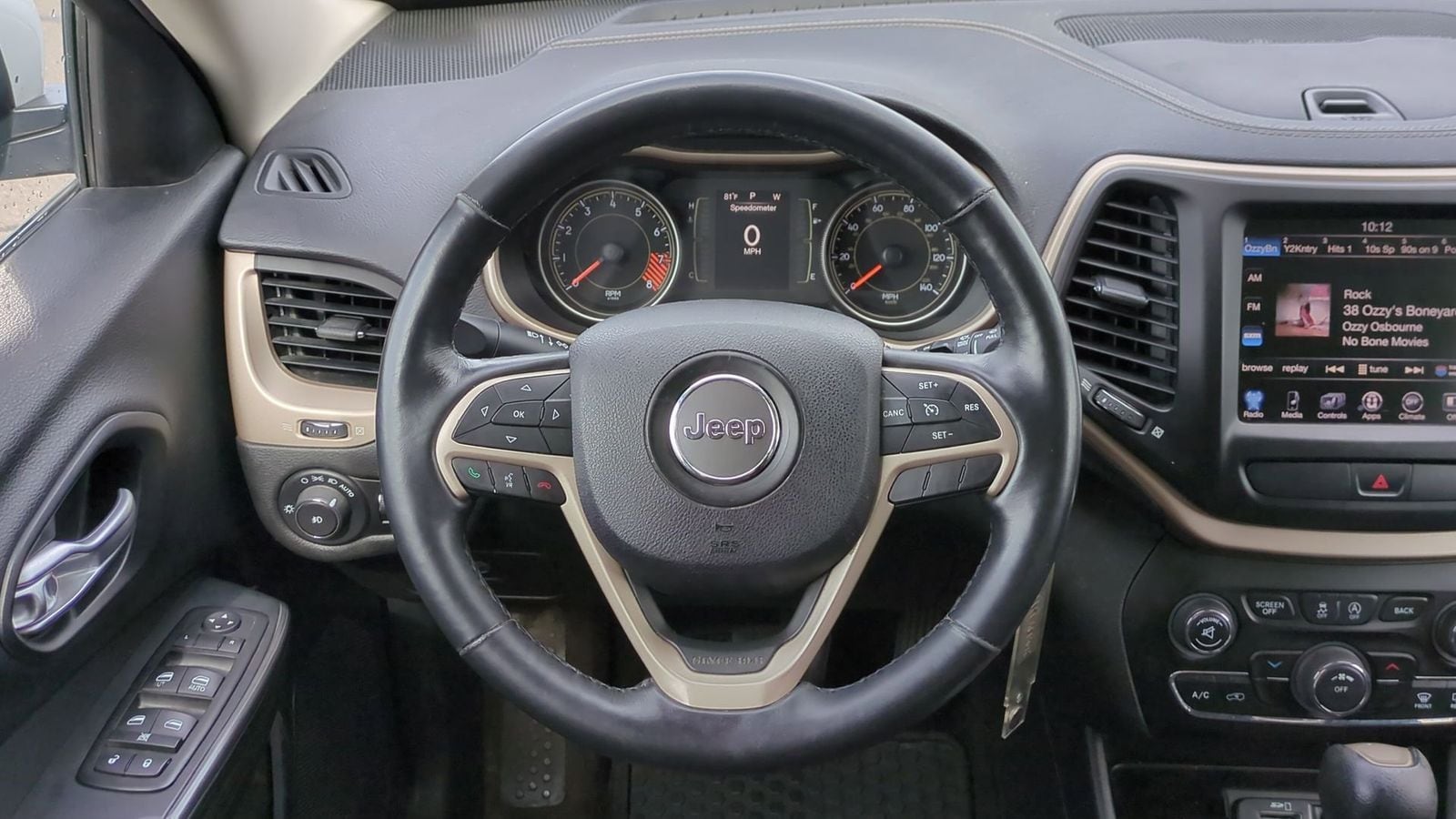 Thumbnail: 2015 Jeep Cherokee - 22
