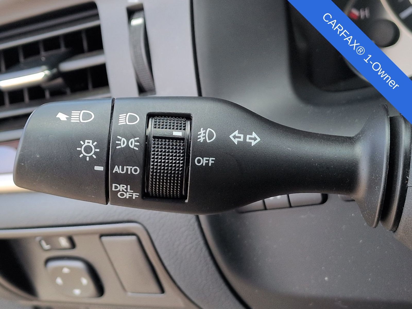 Thumbnail: 2016 Lexus ES - 32