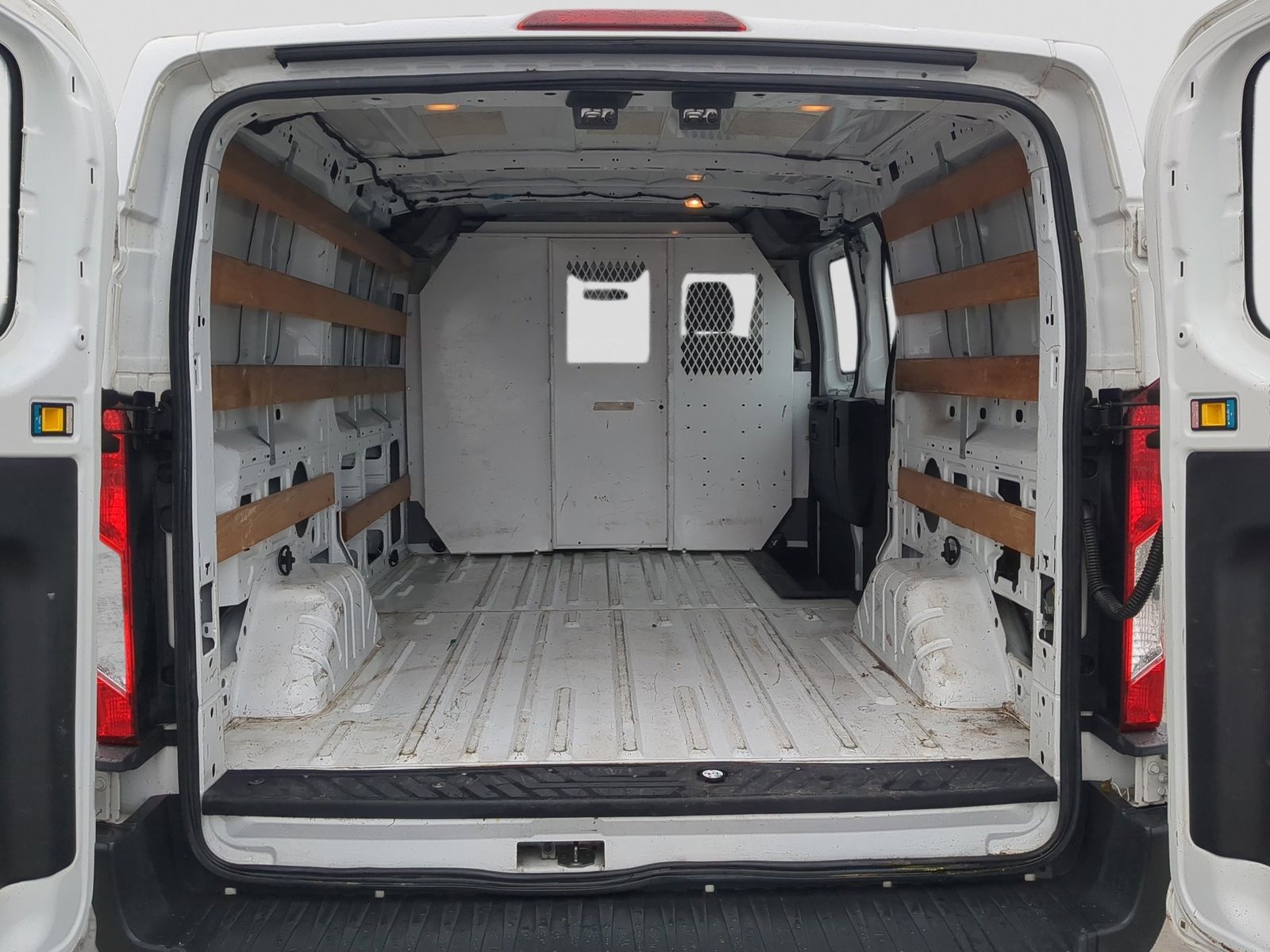 Thumbnail: 2015 Ford Transit Series - 29