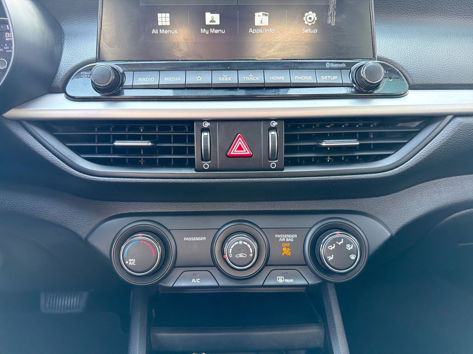 Thumbnail: 2021 Kia Forte - 28