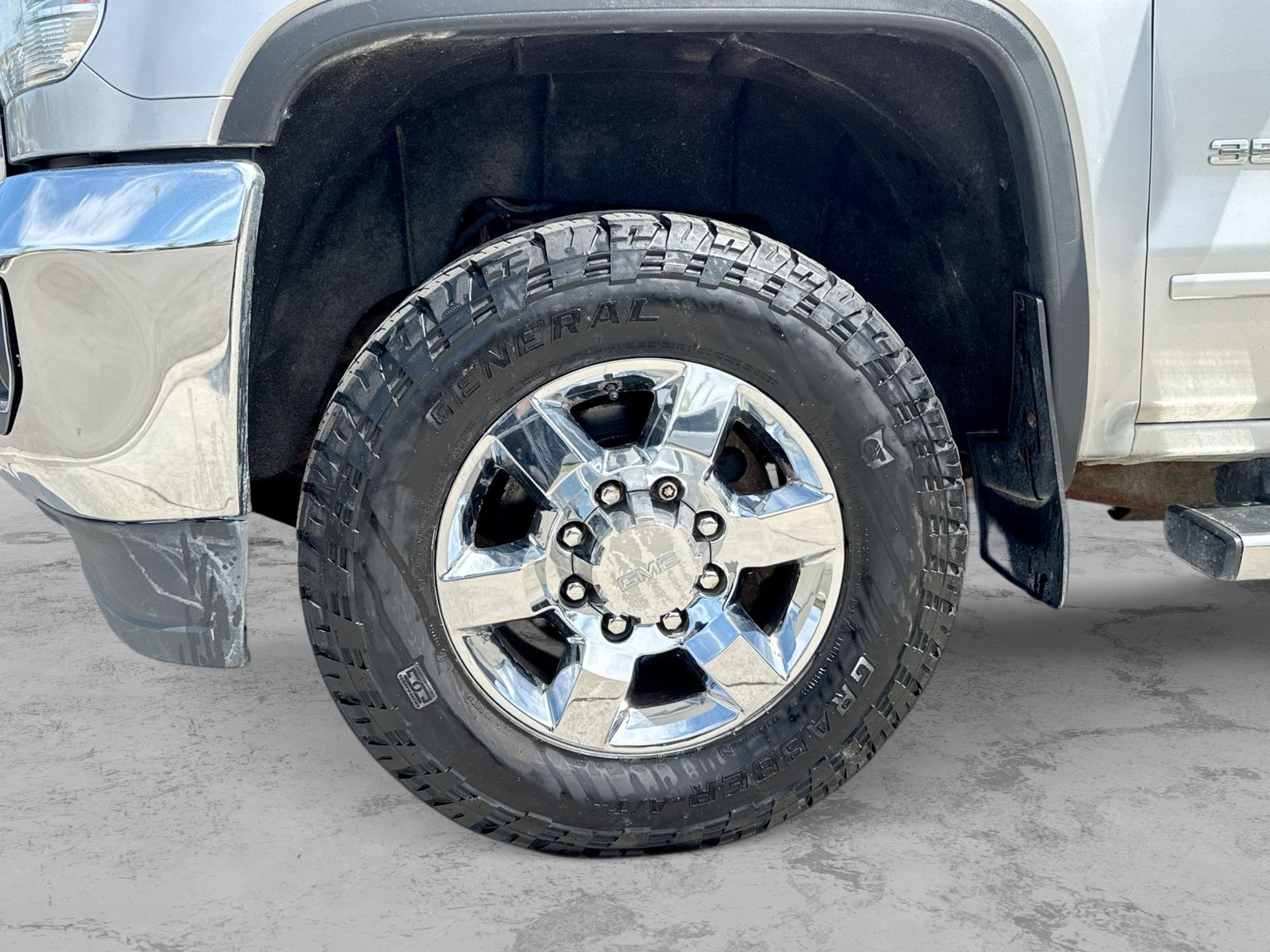 Thumbnail: 2015 GMC Sierra 3500 - 16