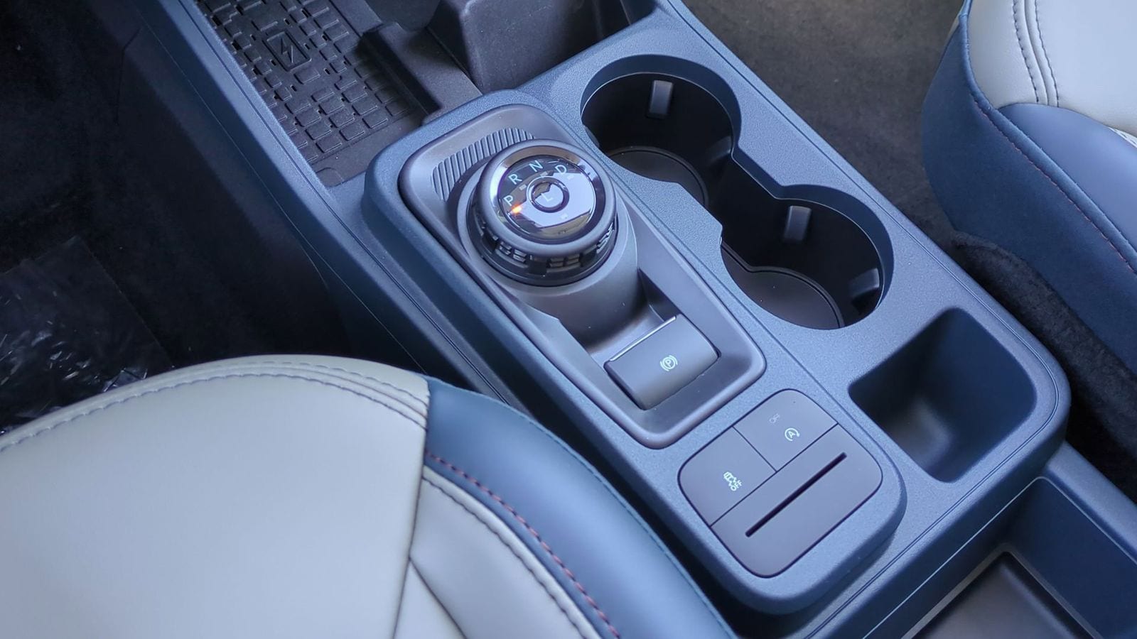 Thumbnail: 2025 Ford Maverick - 30