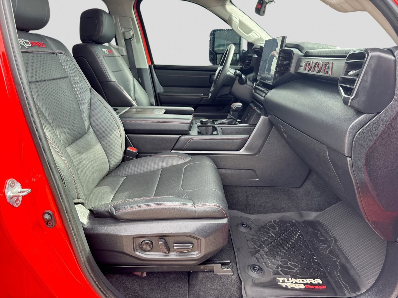 Thumbnail: 2023 Toyota Tundra - 7