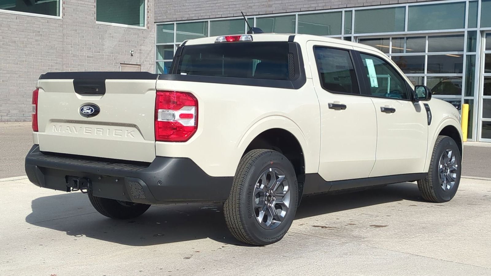 Thumbnail: 2025 Ford Maverick - 6