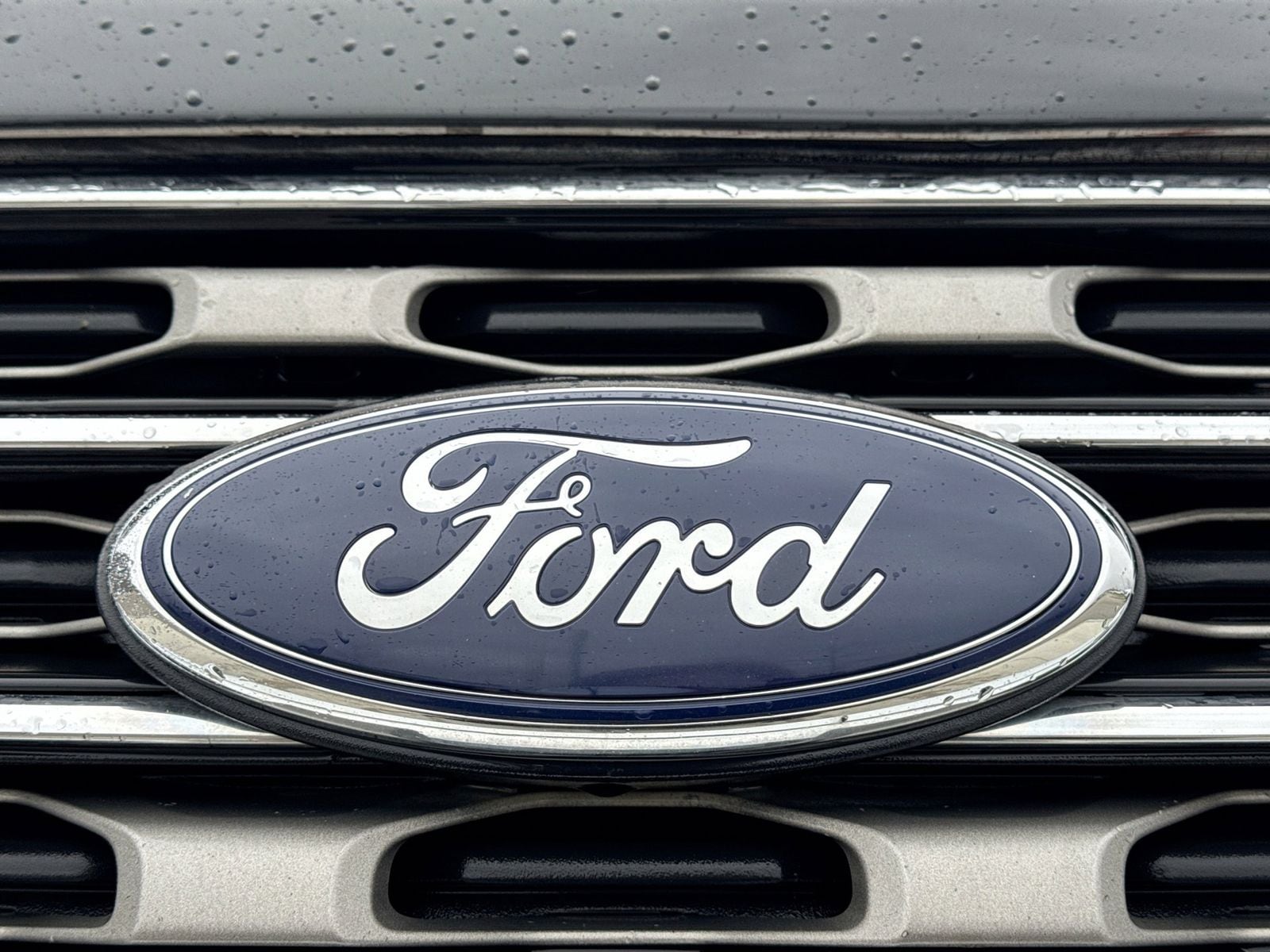 Used 2016 Ford Explorer Base with VIN 1FM5K7B87GGA55876 for sale in Washington, MI