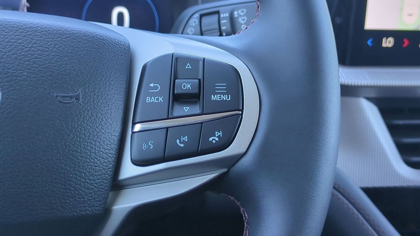 Thumbnail: 2025 Ford Explorer - 22