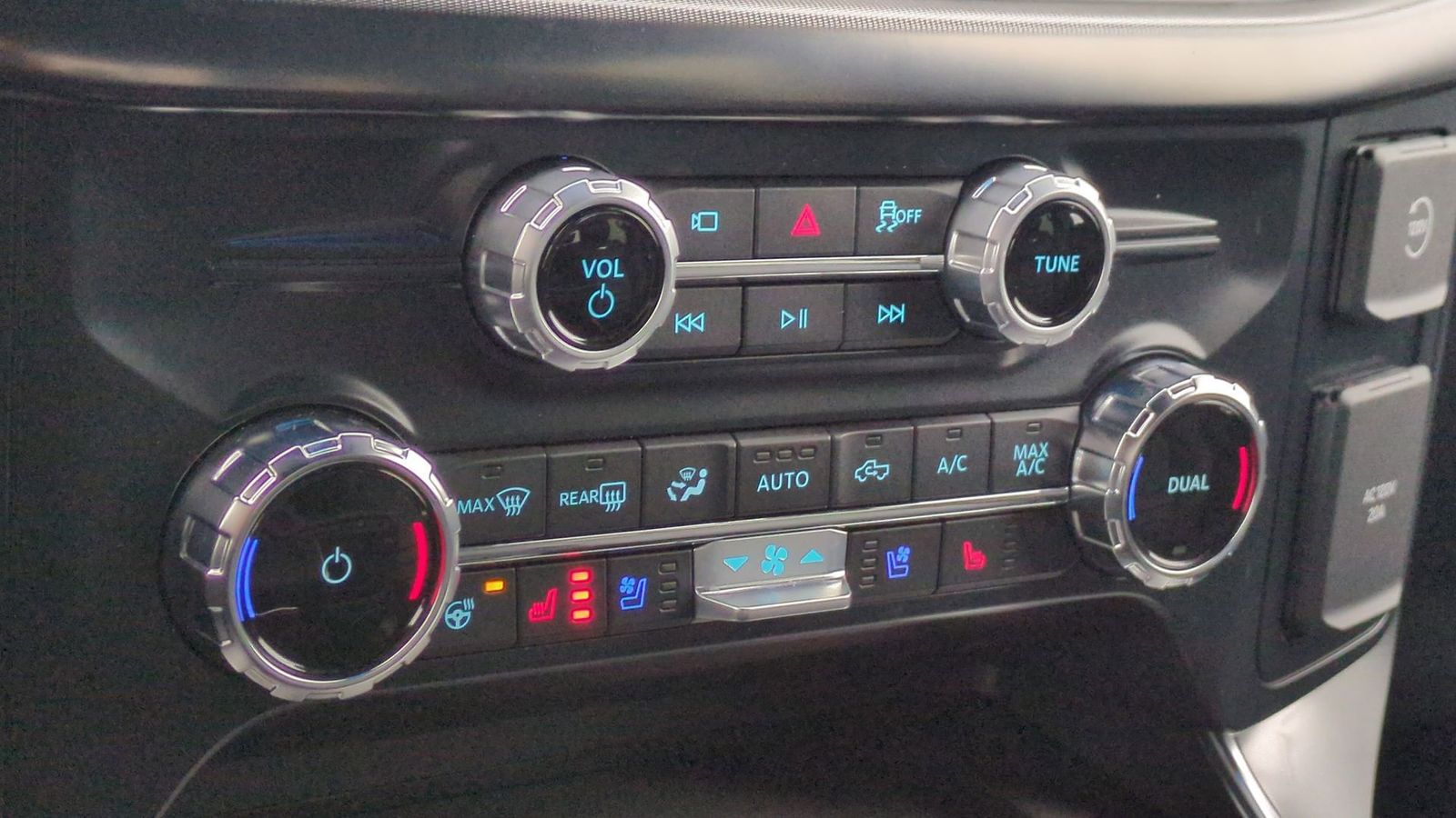 Thumbnail: 2025 Ford F-150 - 26