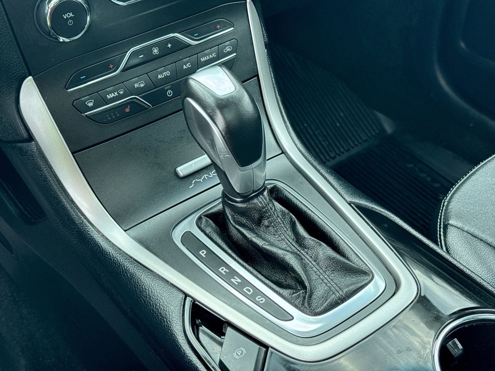 Thumbnail: 2017 Ford Edge - 33