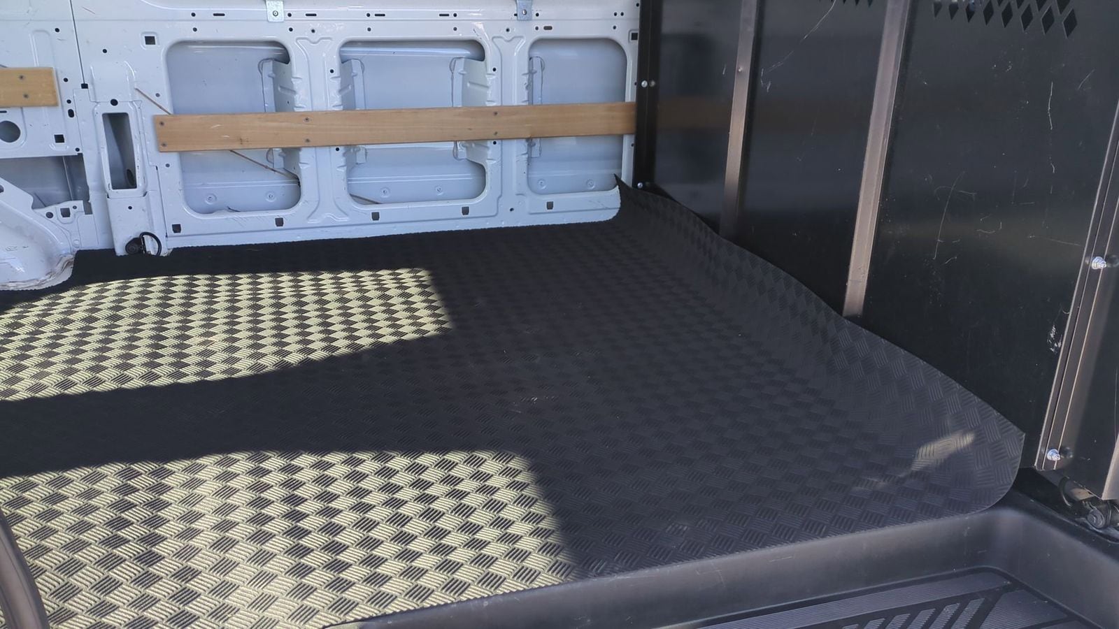 Thumbnail: 2023 Ford Transit Series - 18