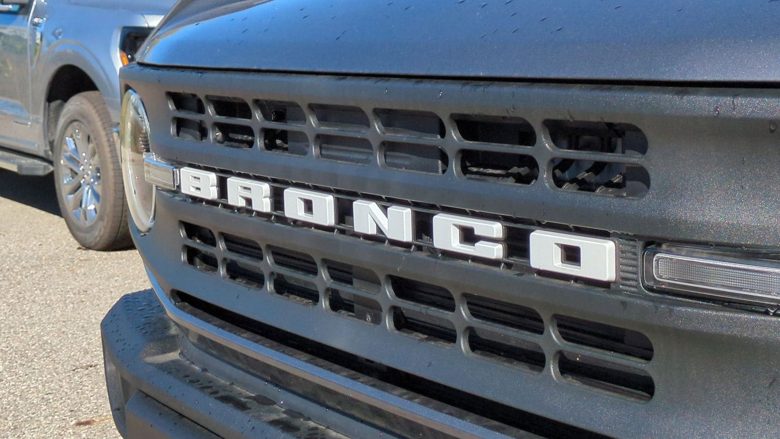 Thumbnail: 2025 Ford Bronco - 10