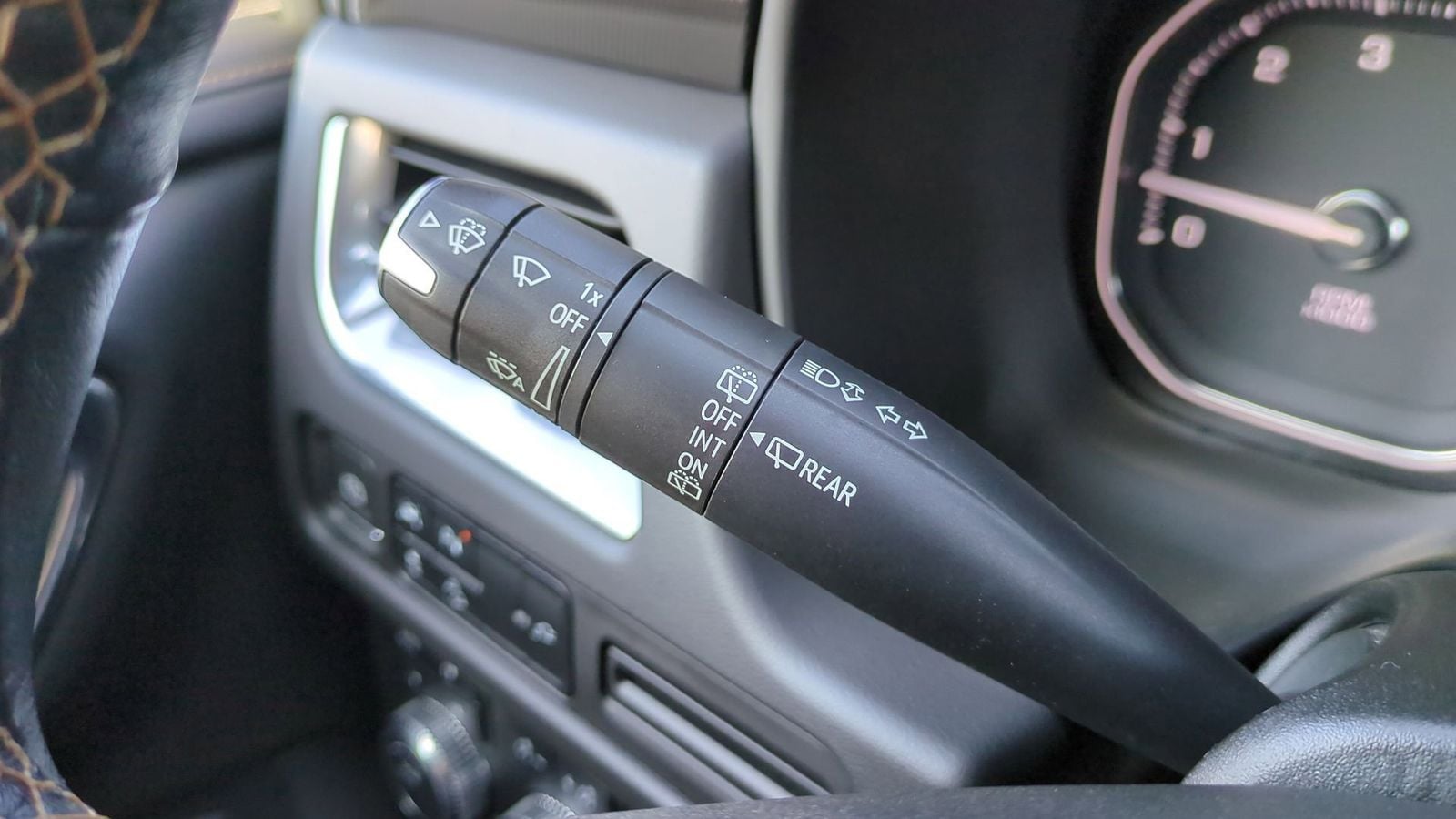 Thumbnail: 2021 GMC Yukon - 32