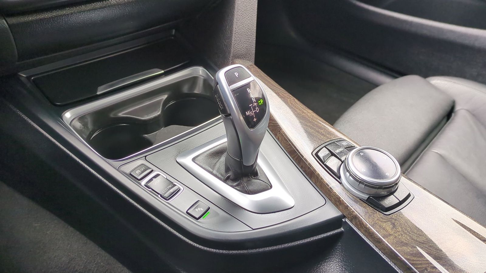 Thumbnail: 2015 BMW 4 Series - 40