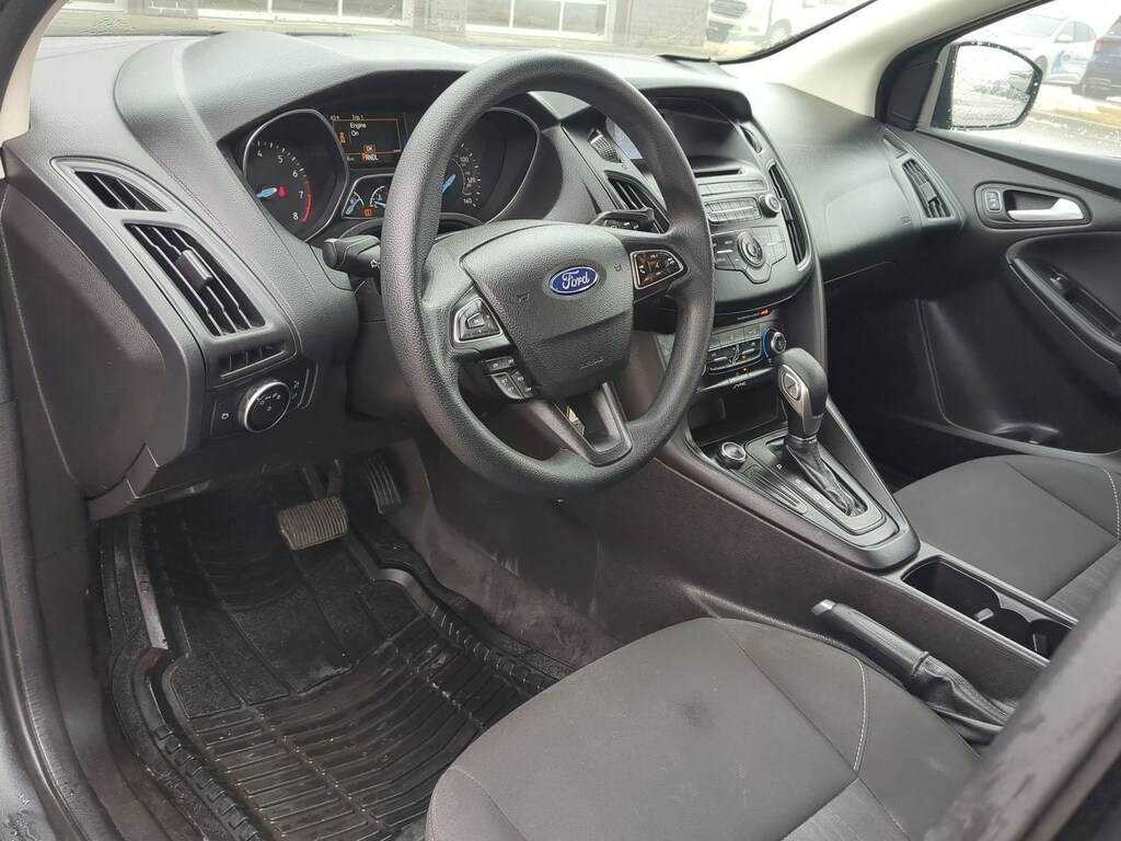 Used 2017 Ford Focus SE Sedan