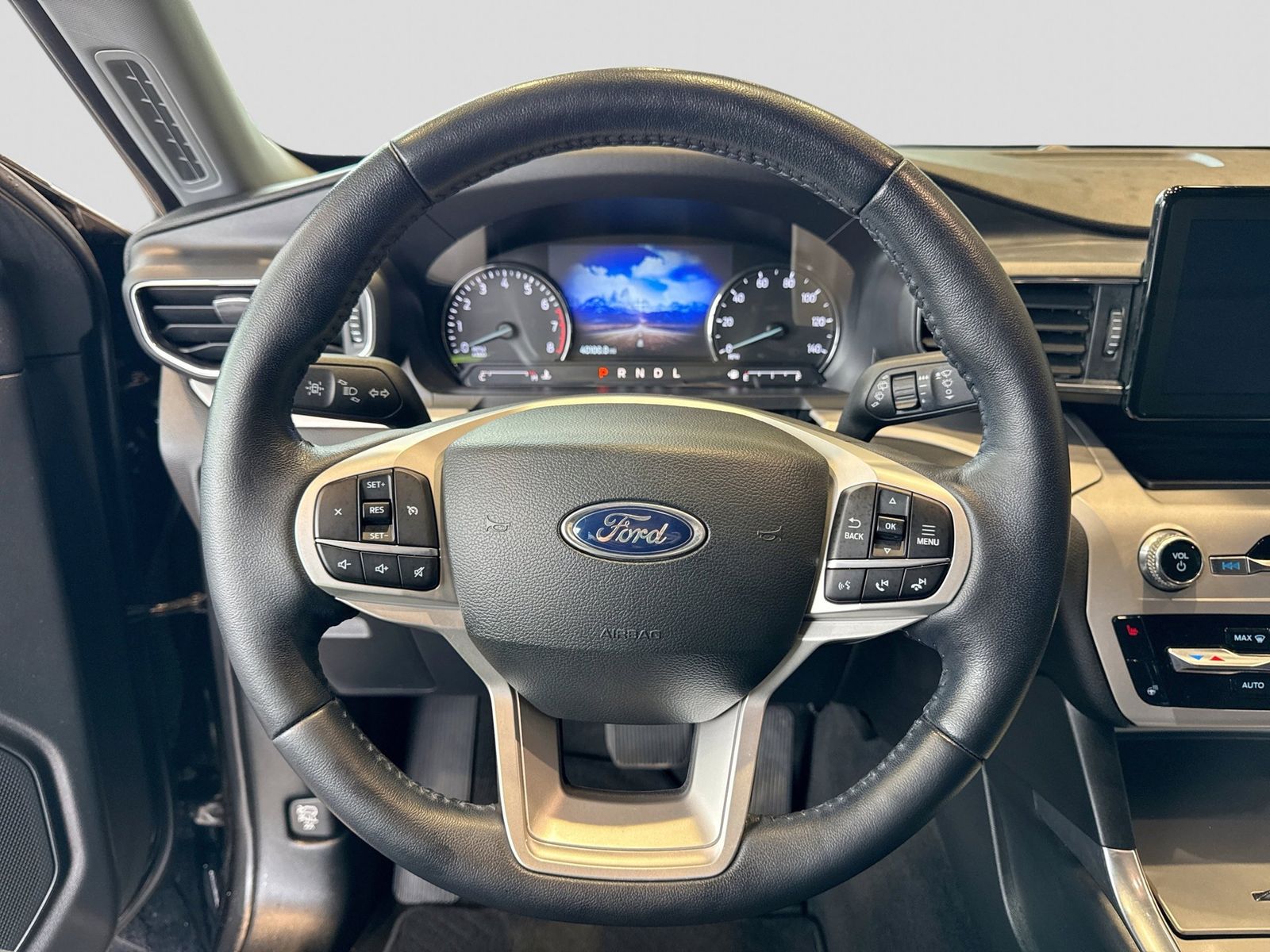 Thumbnail: 2023 Ford Explorer - 24
