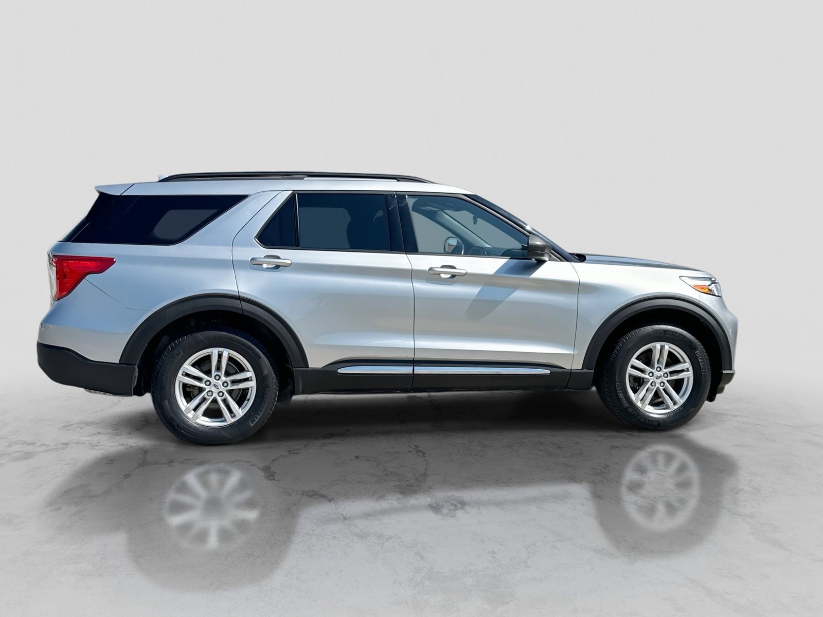 Thumbnail: 2020 Ford Explorer - 9