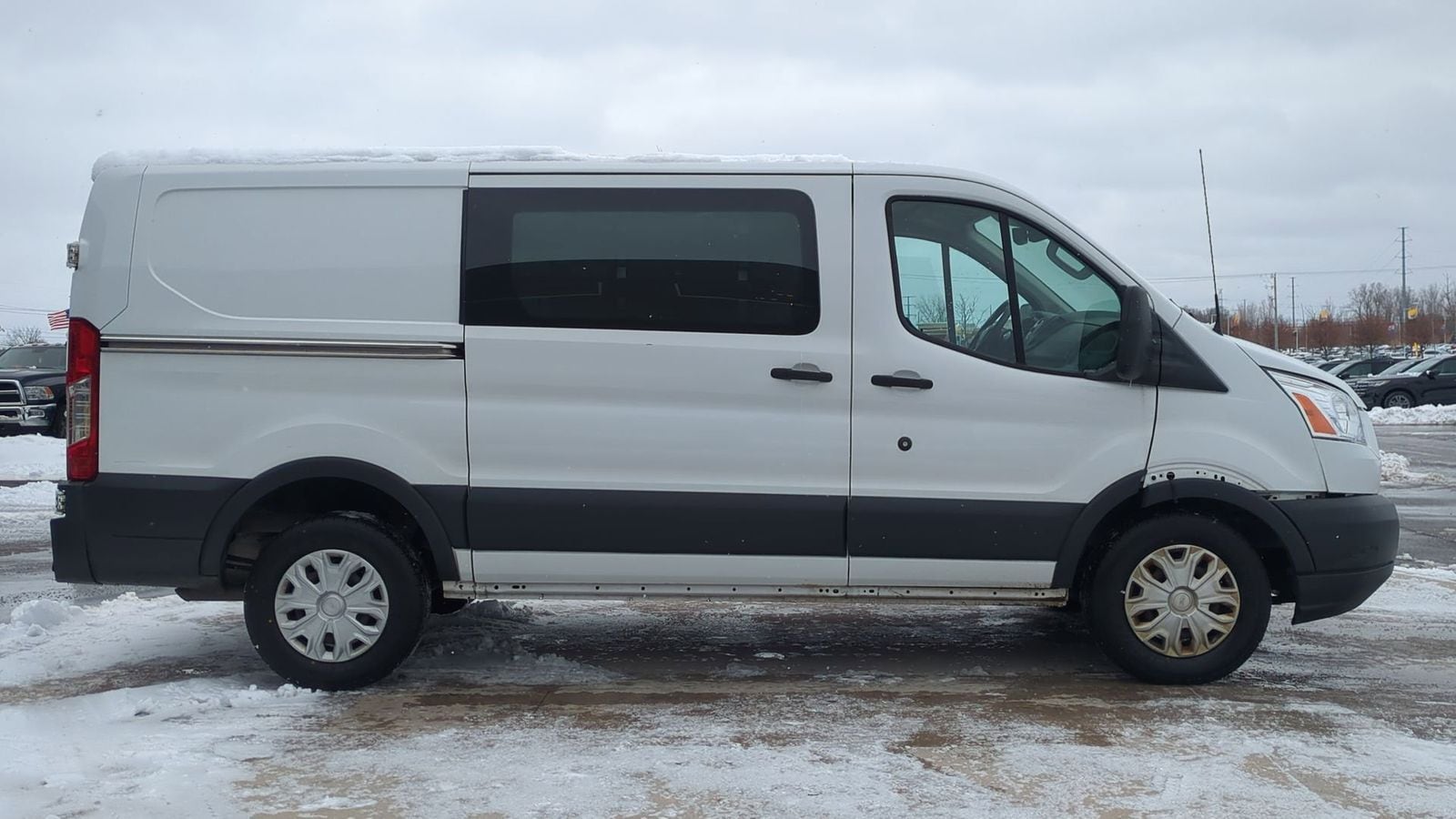 Thumbnail: 2018 Ford Transit Series - 9