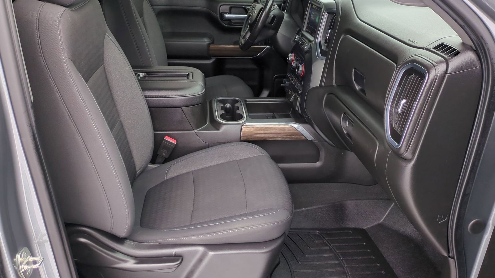 Thumbnail: 2021 Chevrolet Silverado 1500 - 24