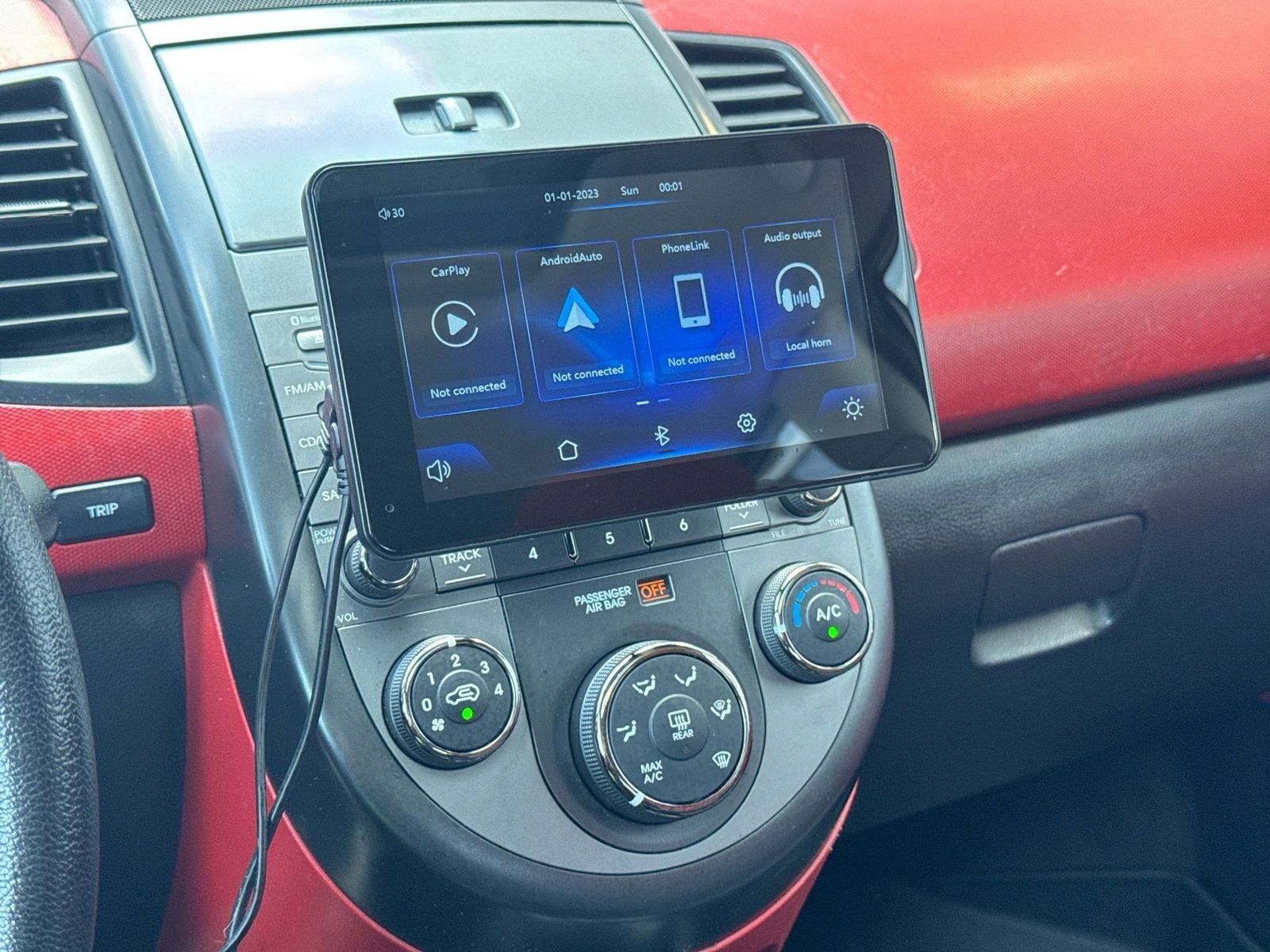 Thumbnail: 2011 Kia Soul - 28