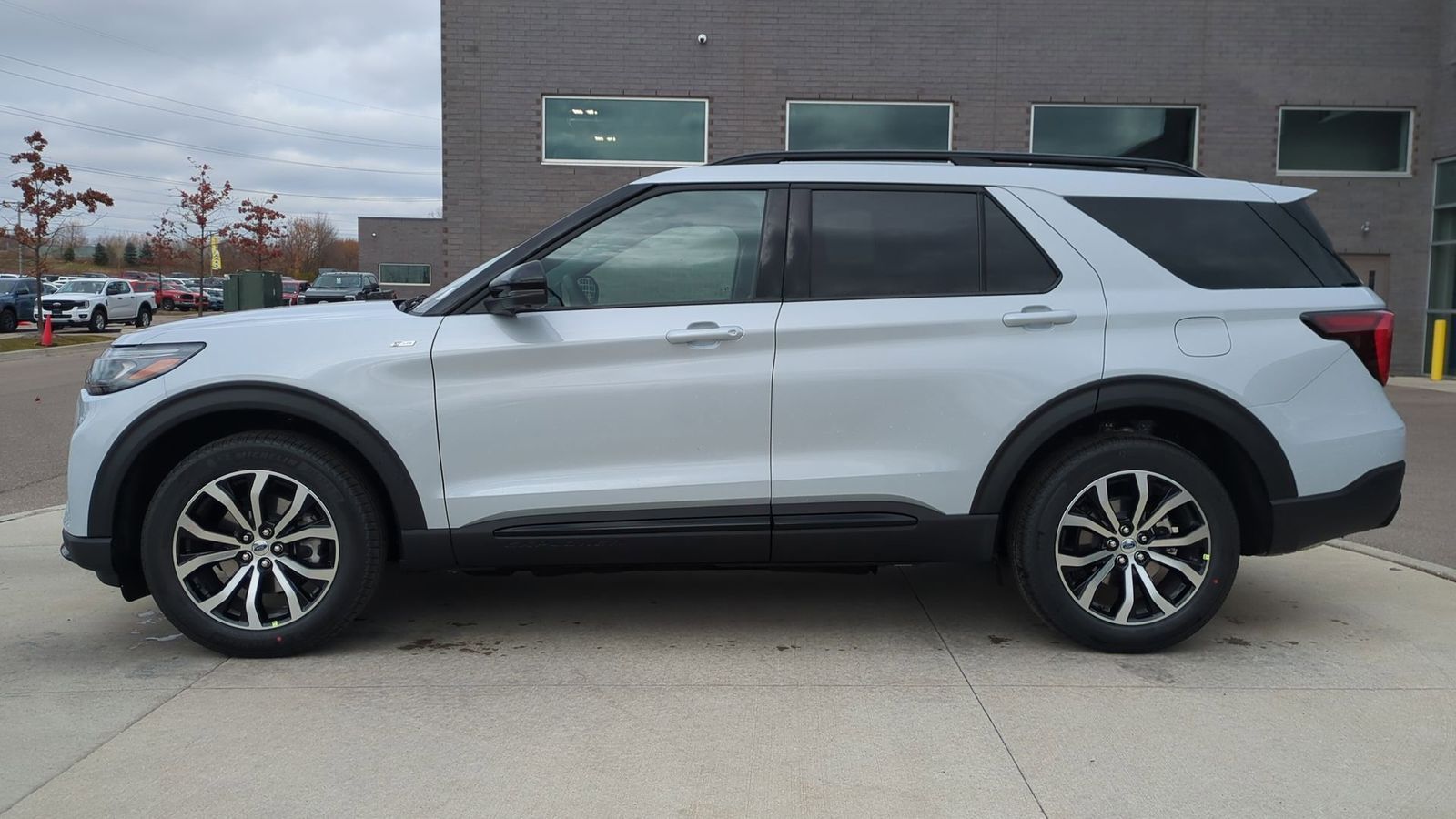 Thumbnail: 2026 Ford Explorer - 2
