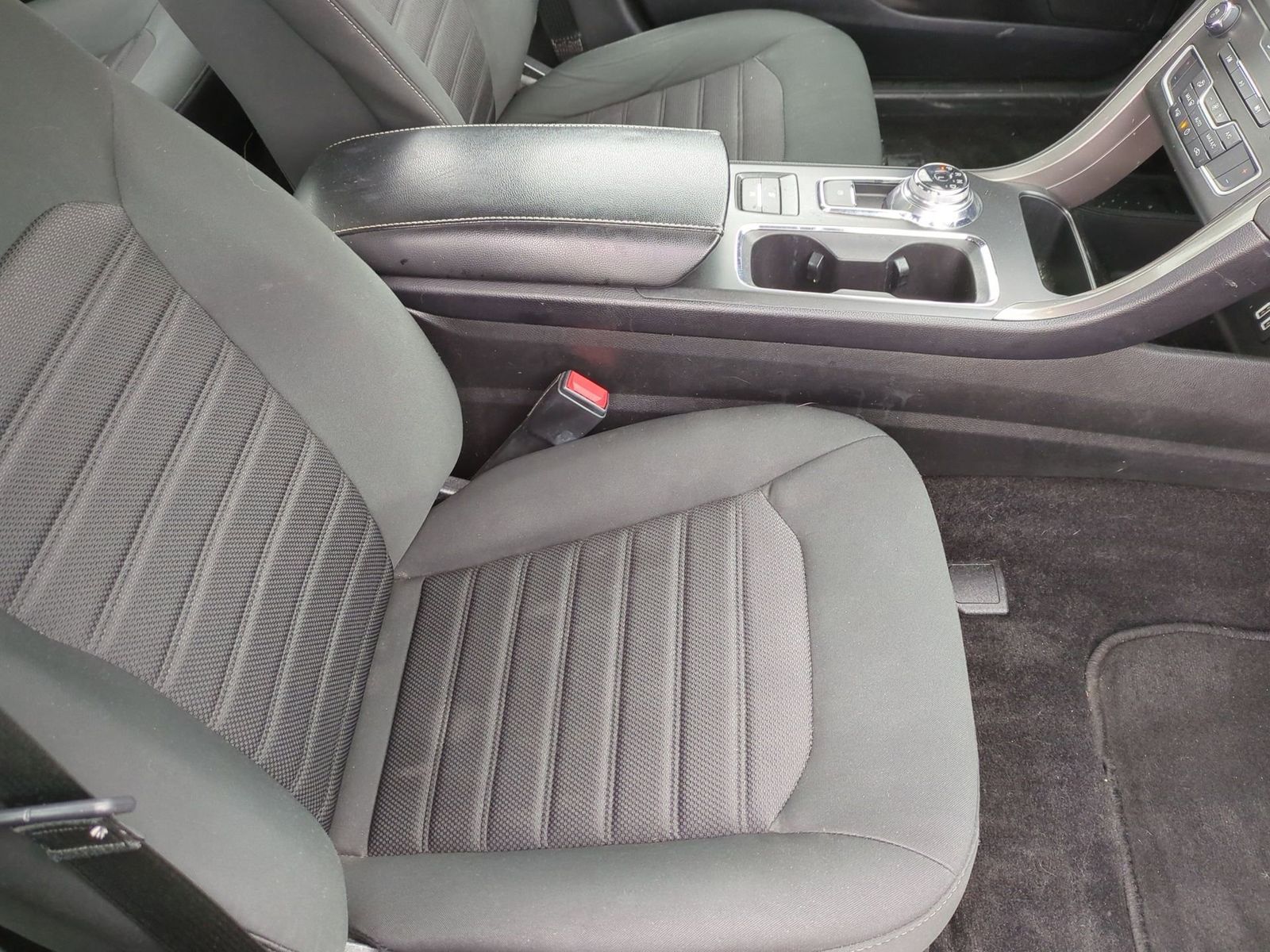 Thumbnail: 2020 Ford Fusion - 23