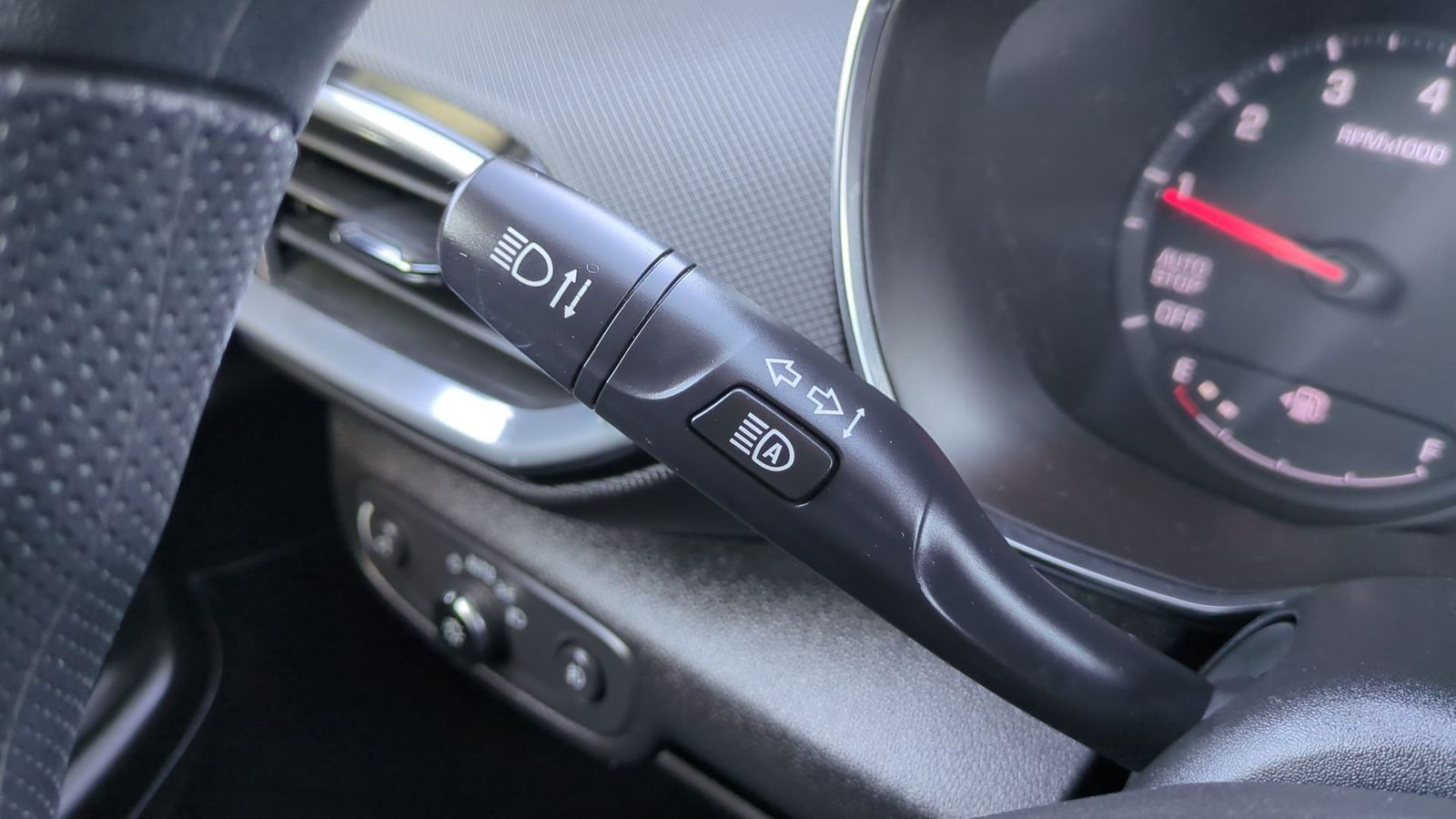 Thumbnail: 2021 Chevrolet TrailBlazer - 29