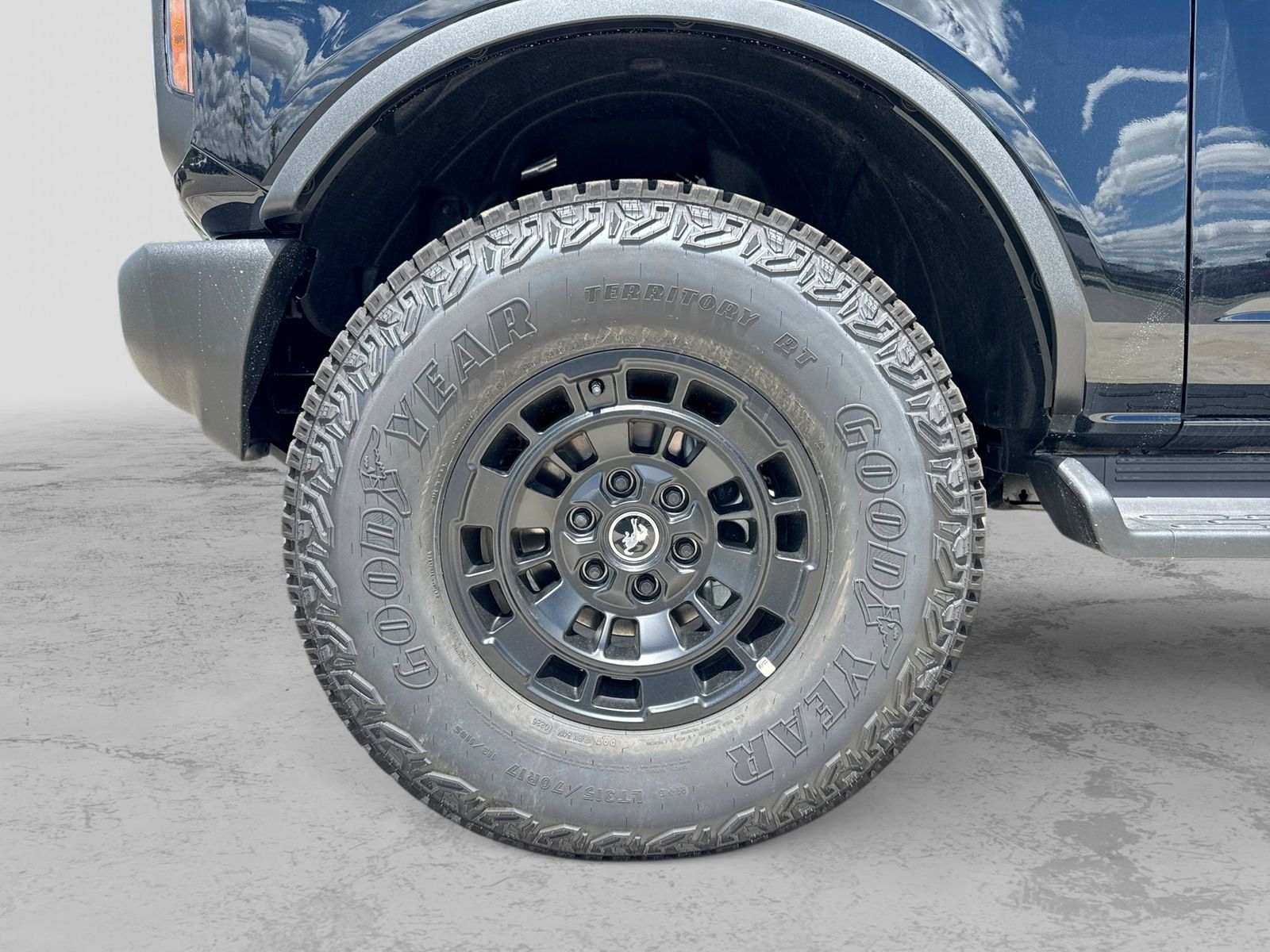 Thumbnail: 2026 Ford Bronco - 14