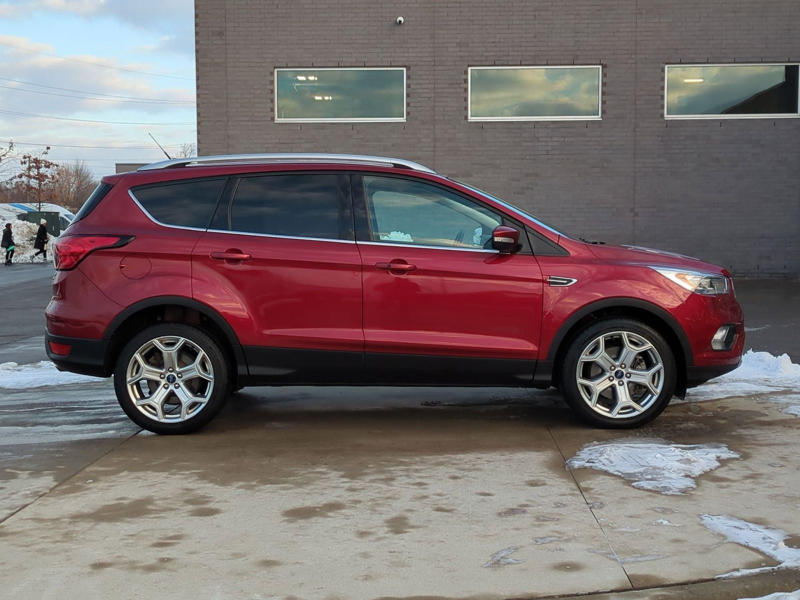 Thumbnail: 2019 Ford Escape - 9