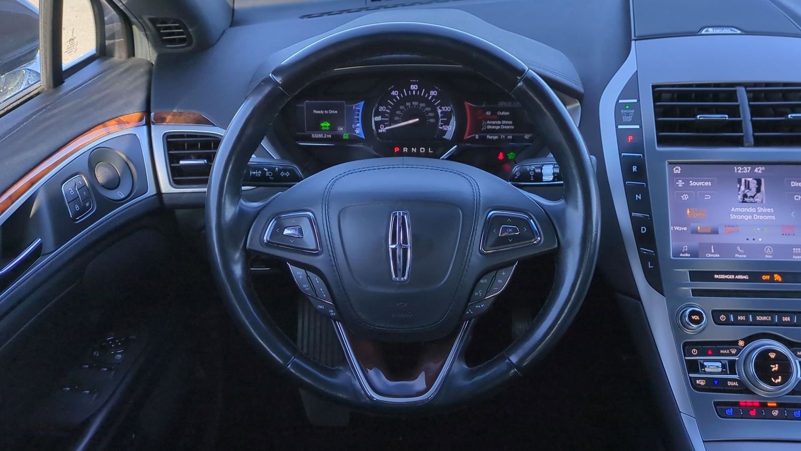 Thumbnail: 2020 Lincoln MKZ - 25