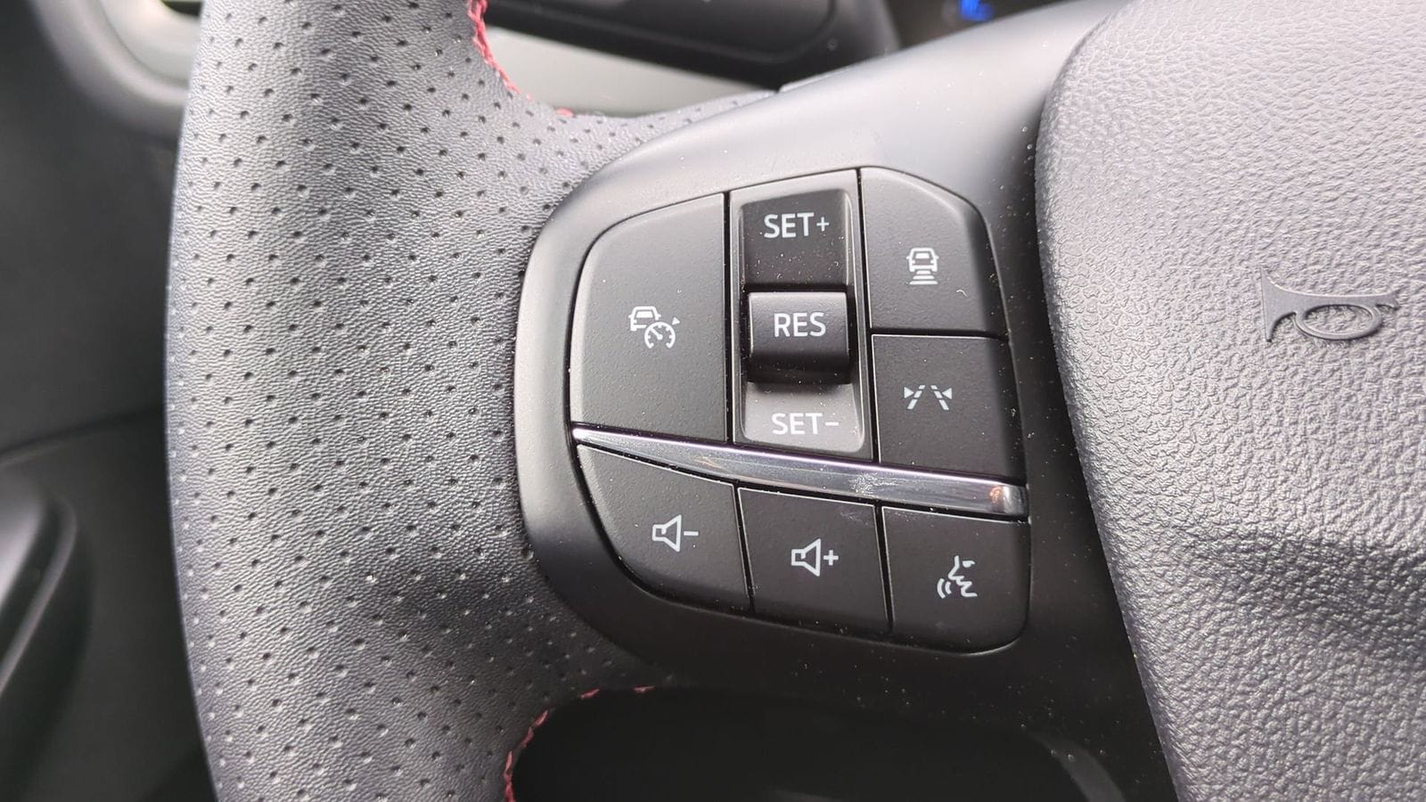 Thumbnail: 2025 Ford Escape - 21