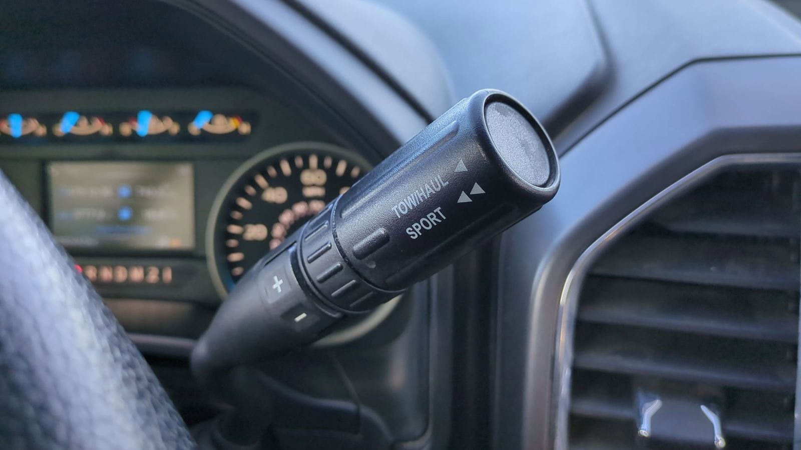 Thumbnail: 2015 Ford F-150 - 36