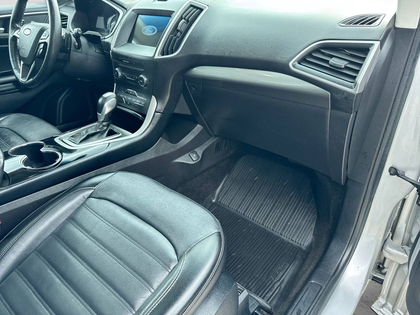 Thumbnail: 2017 Ford Edge - 8