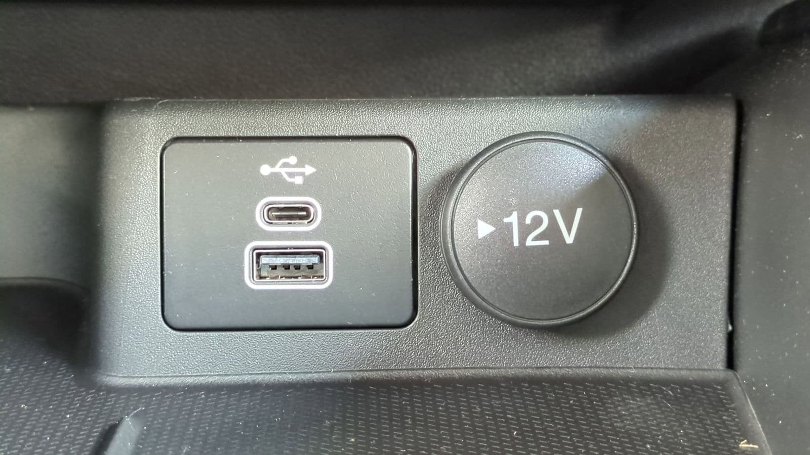 Thumbnail: 2025 Ford Escape - 28