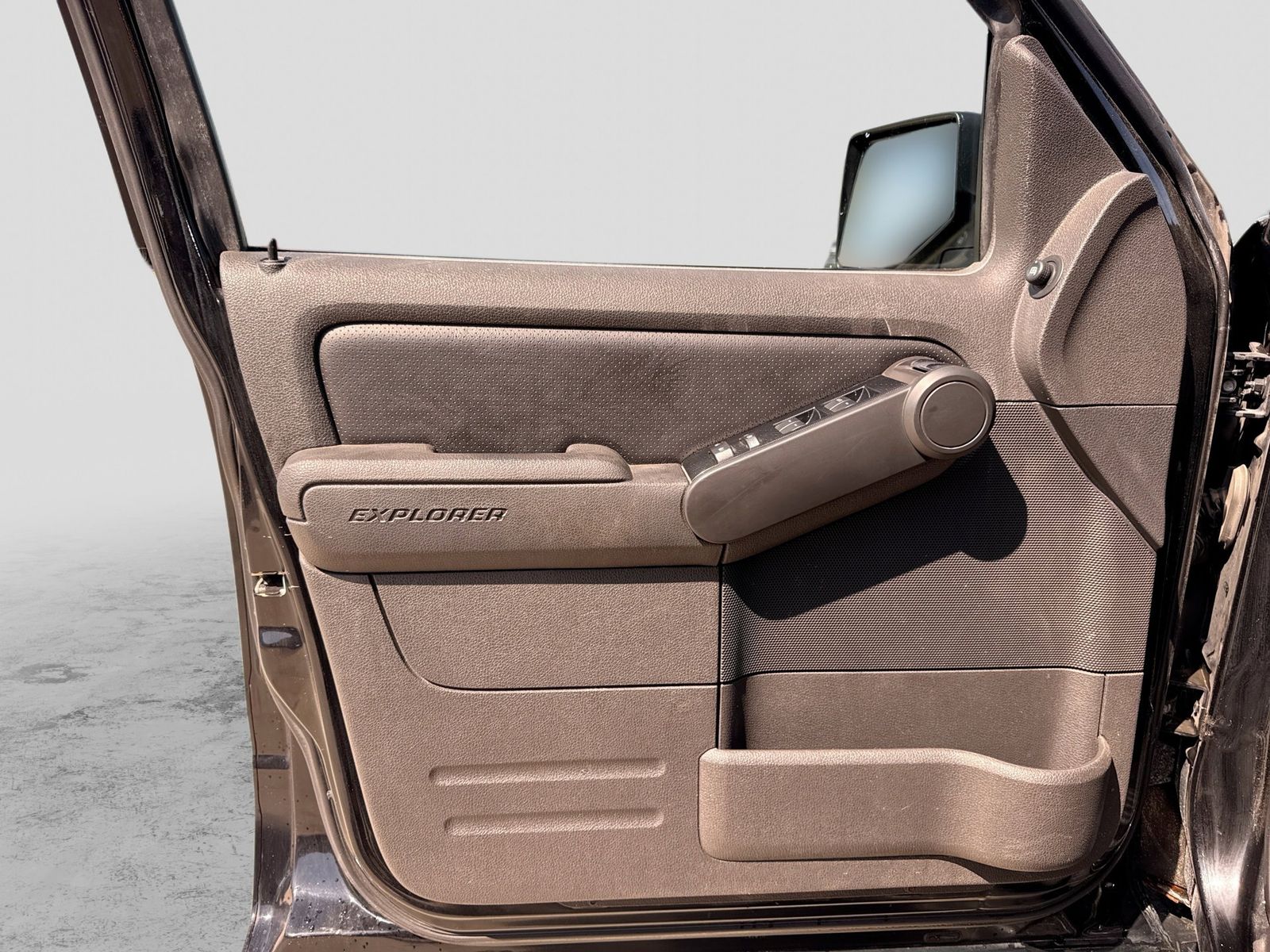 Thumbnail: 2010 Ford Explorer Sport Trac - 29